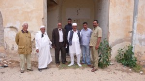 55-vieri-2005-il-presidente-dellistituto-italiano-con-i-notabili-del-villaggio-p1000811